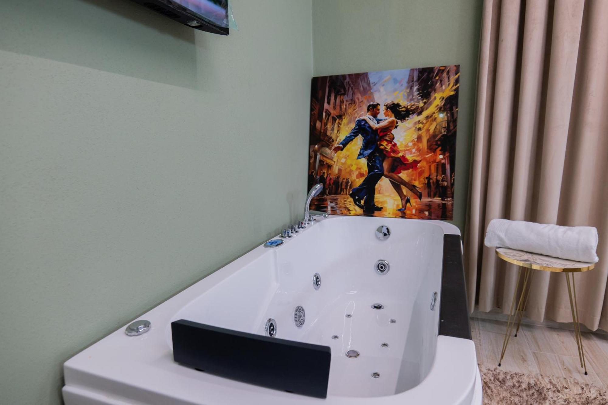 City Center Rooms And Apartments Durres Bagian luar foto