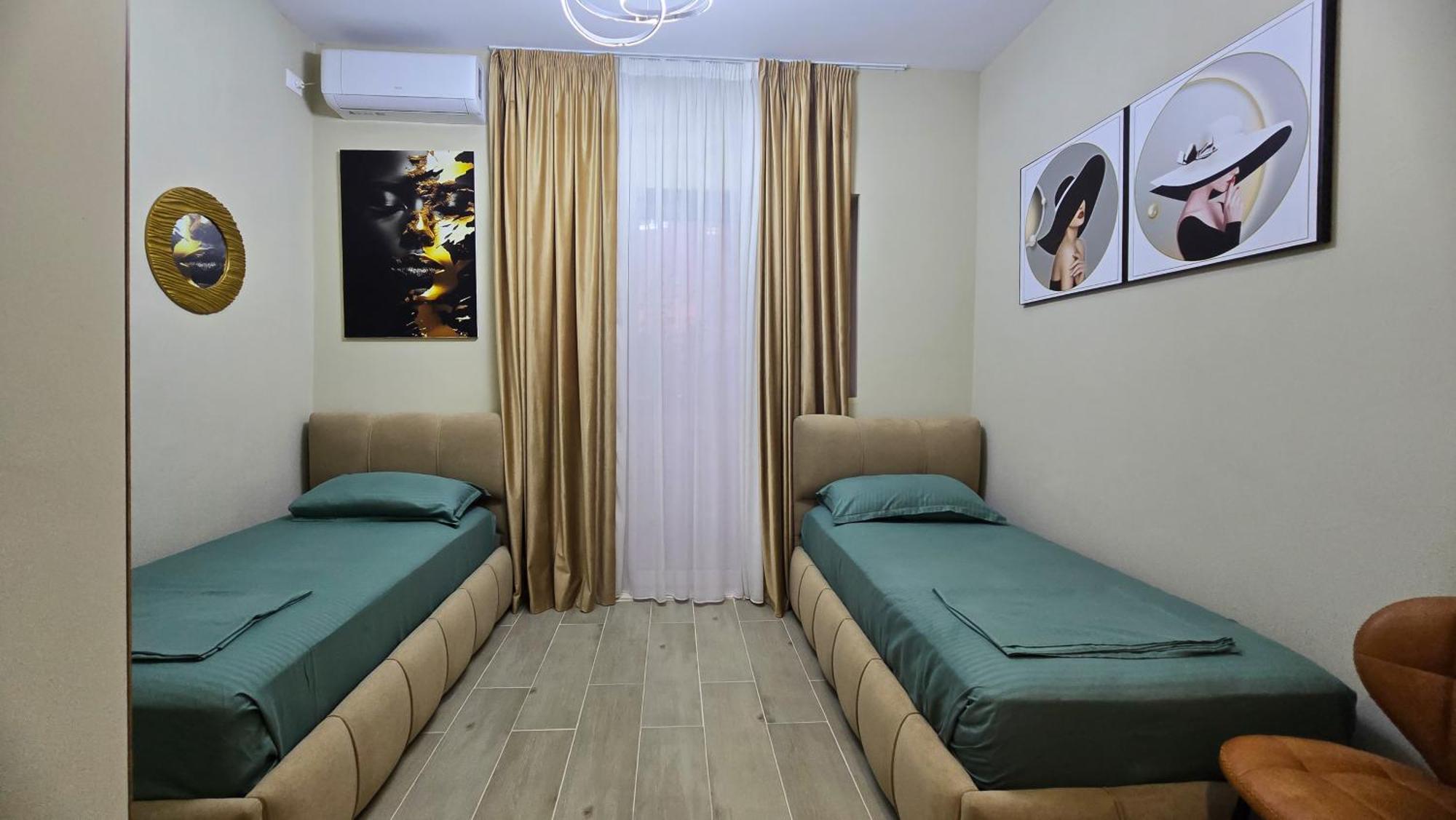 City Center Rooms And Apartments Durres Bagian luar foto