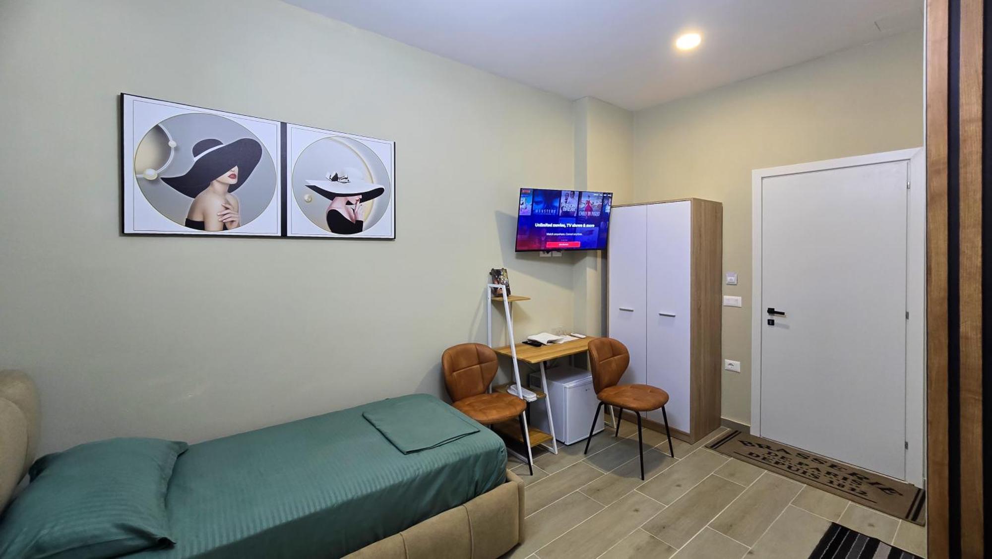 City Center Rooms And Apartments Durres Bagian luar foto